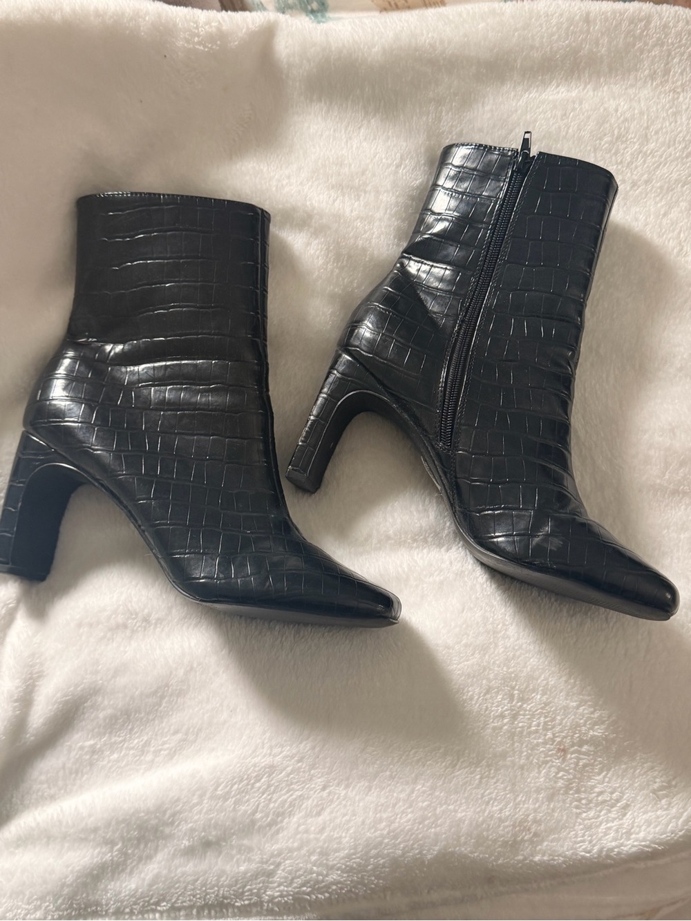 Croc-Embossed Black Pointed Ankle Boots with Block Heel